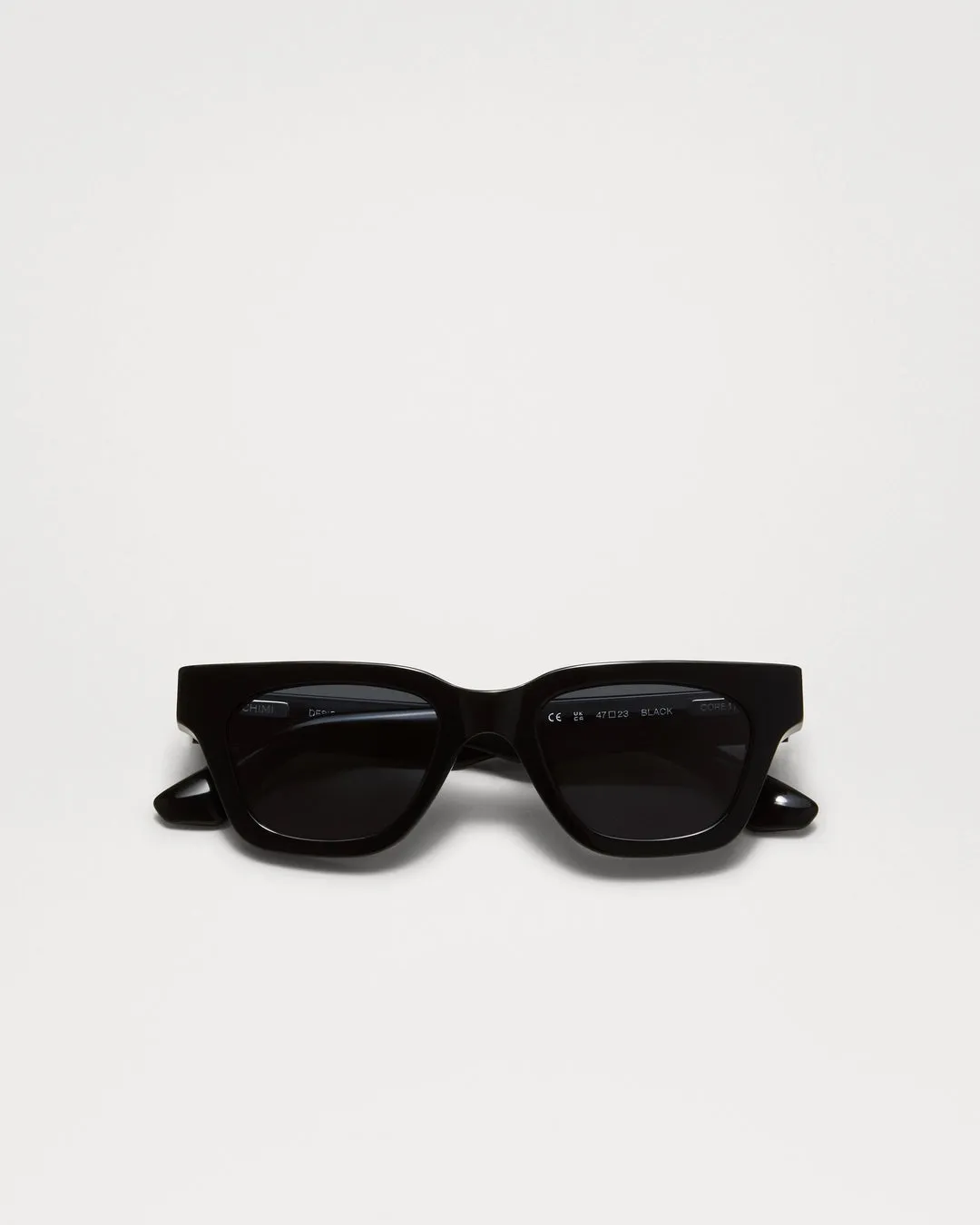 011 BLACK SUNGLASSES