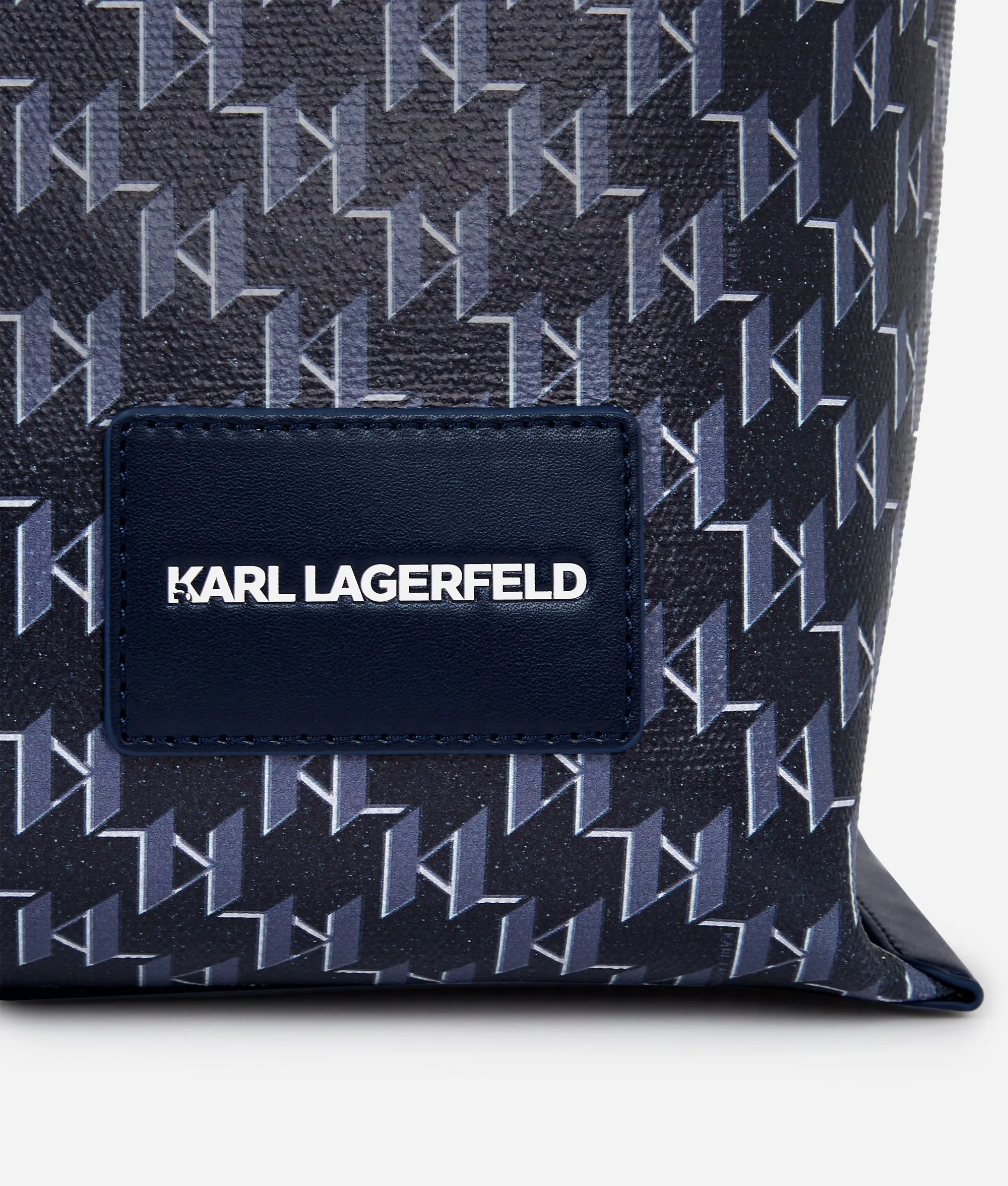 K/VOYAGE WEEKENDER