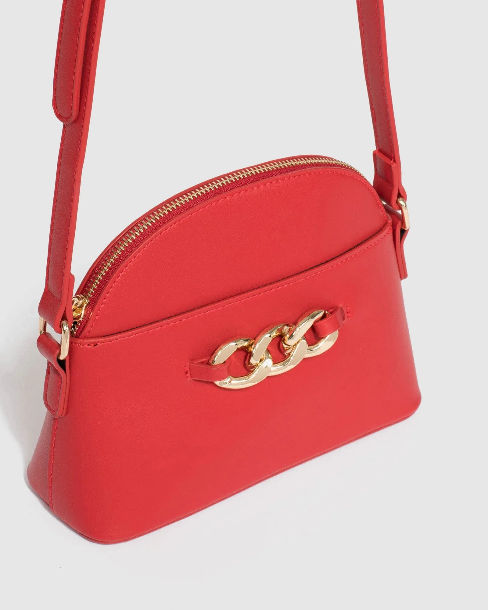 Red Tahlor Chain Crossbody Bag